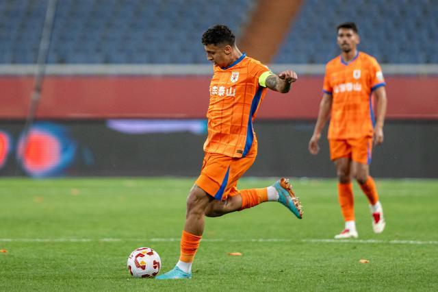 华体会APP-【中超】克雷桑传射李源一破门 泰山4比0大胜深圳