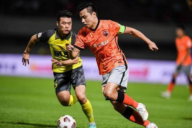 华体会官网-【中超】郜林传射灭旧主 深圳2比1队史首胜广州队